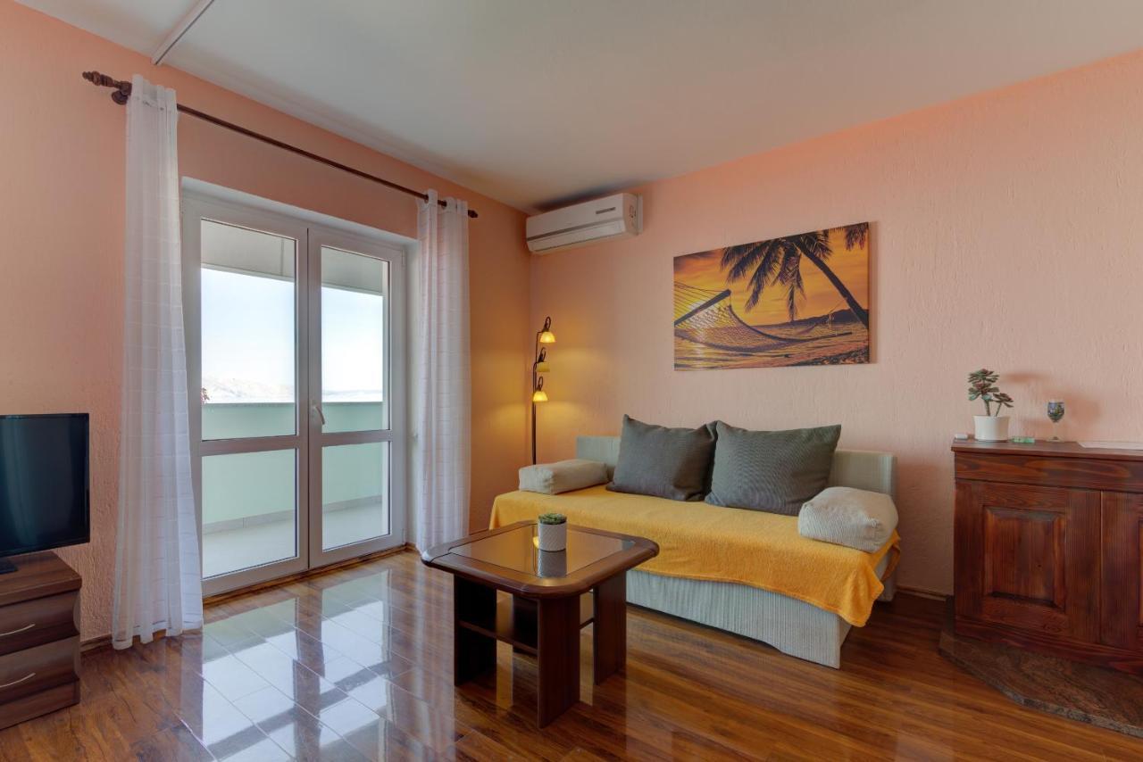 Zuna Apartment *